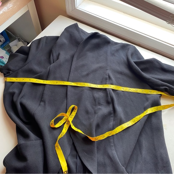 Aritzia Wilfred Chavelier Blazer Black Size 10 Japanese Crepe Pockets Unlined - Picture 11 of 15